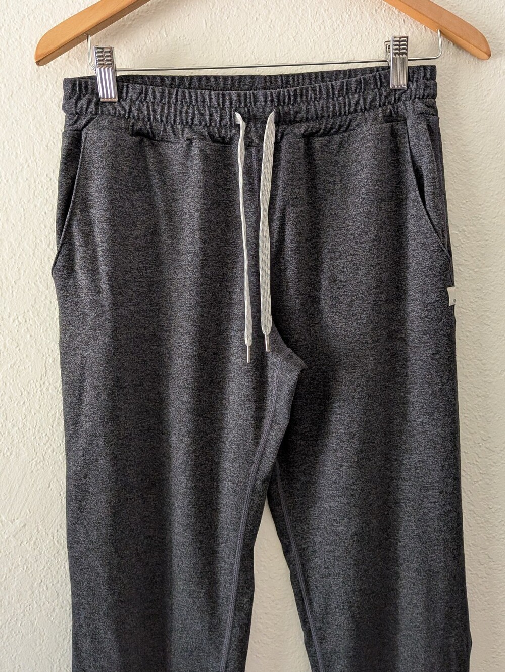 Vuori Performance Jogger Sweatpants Charcoal Heather Gray Drawstring Women’s S - Picture 2 of 7
